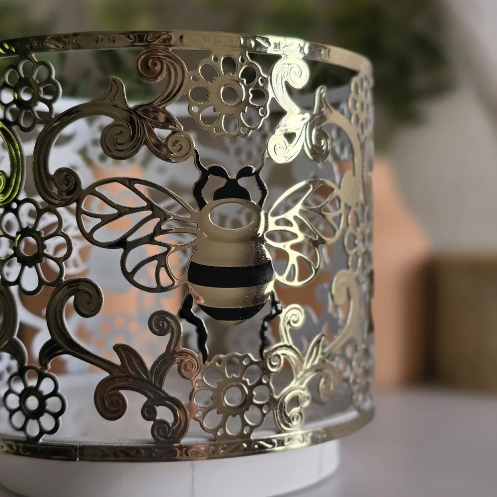 Elegant Bee 3 Wick candle holder by Bath & Body Works - Picture 2 of 7